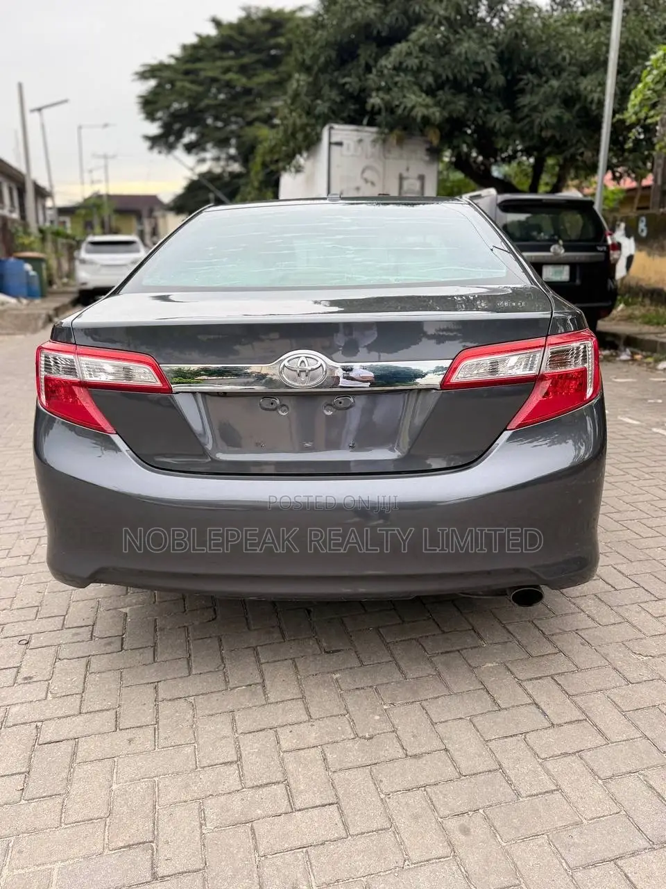 Toyota Camry XLE 4dr Sedan (3.5L 6cyl 6A) 2014 Gray