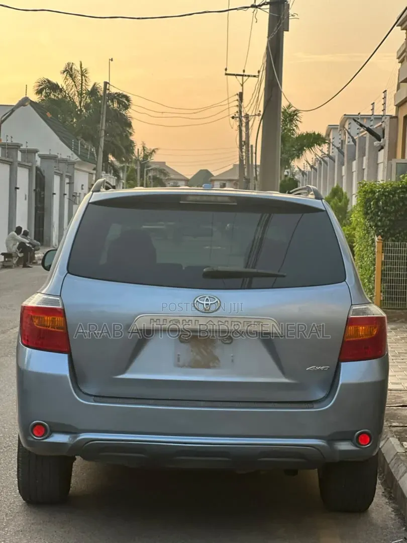 Toyota Highlander 2010 Green