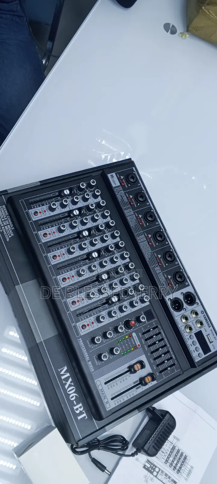 Yamaha 6channels Mixer