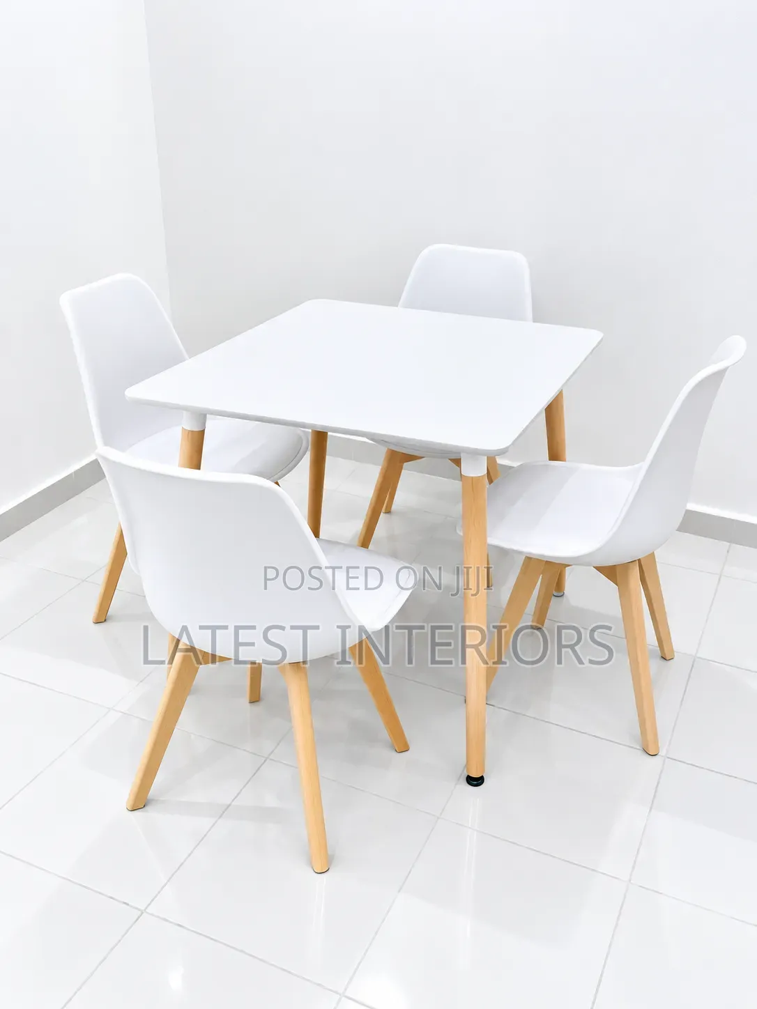 Modern 4-Seater Dining/Restaurant Set With Wooden Legs