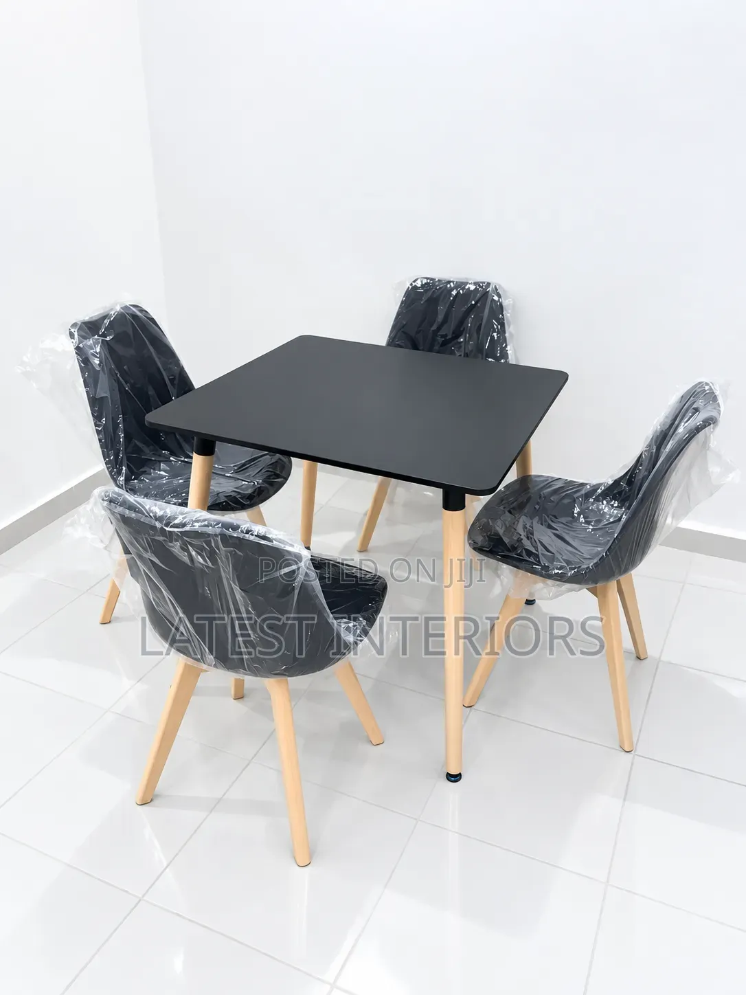 Modern 4-Seater Dining/Restaurant Set With Wooden Legs