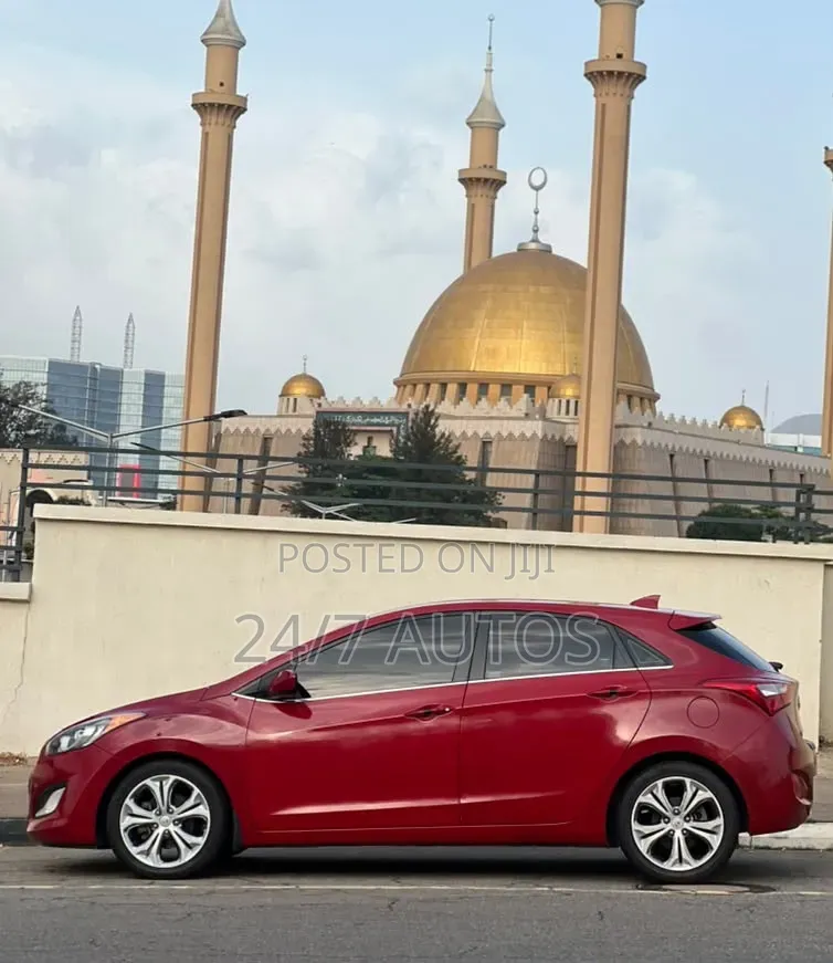 Hyundai Elantra 2013 Red
