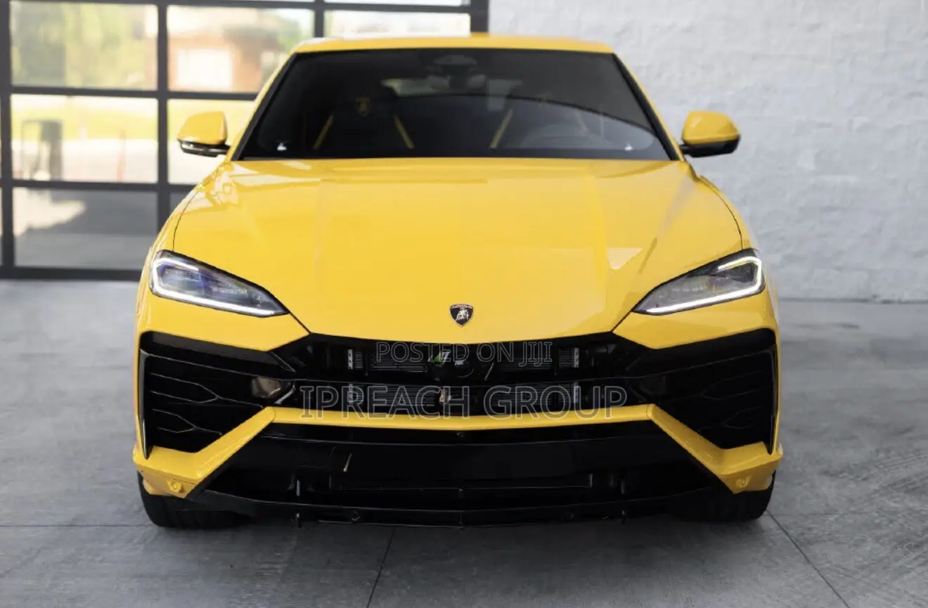 New Lamborghini Urus 2025 Yellow