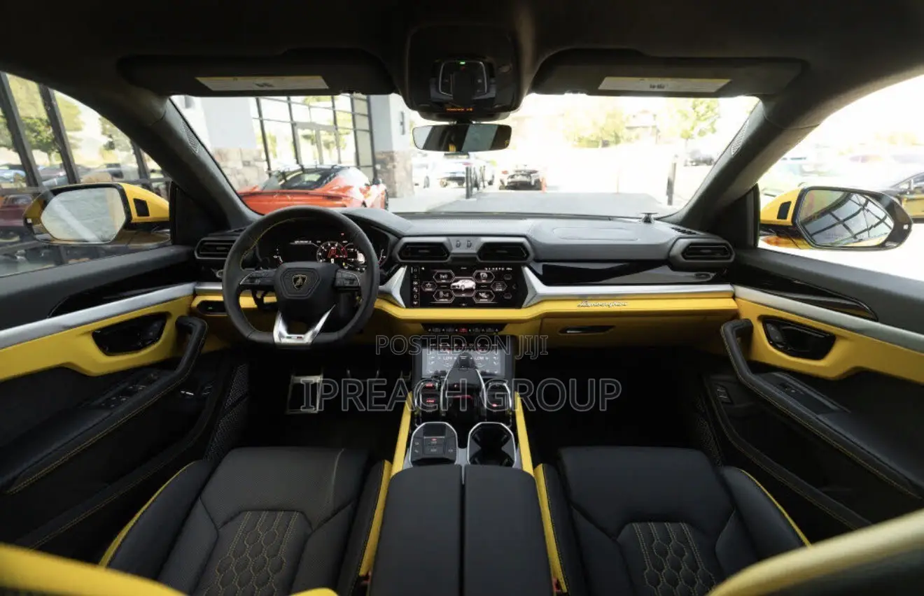 New Lamborghini Urus 2025 Yellow