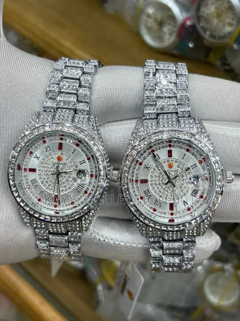 Lookward Wrist Watch Foreconer and Round Face