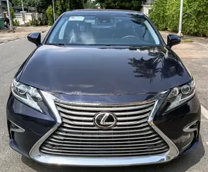 Lexus ES 2018 Blue