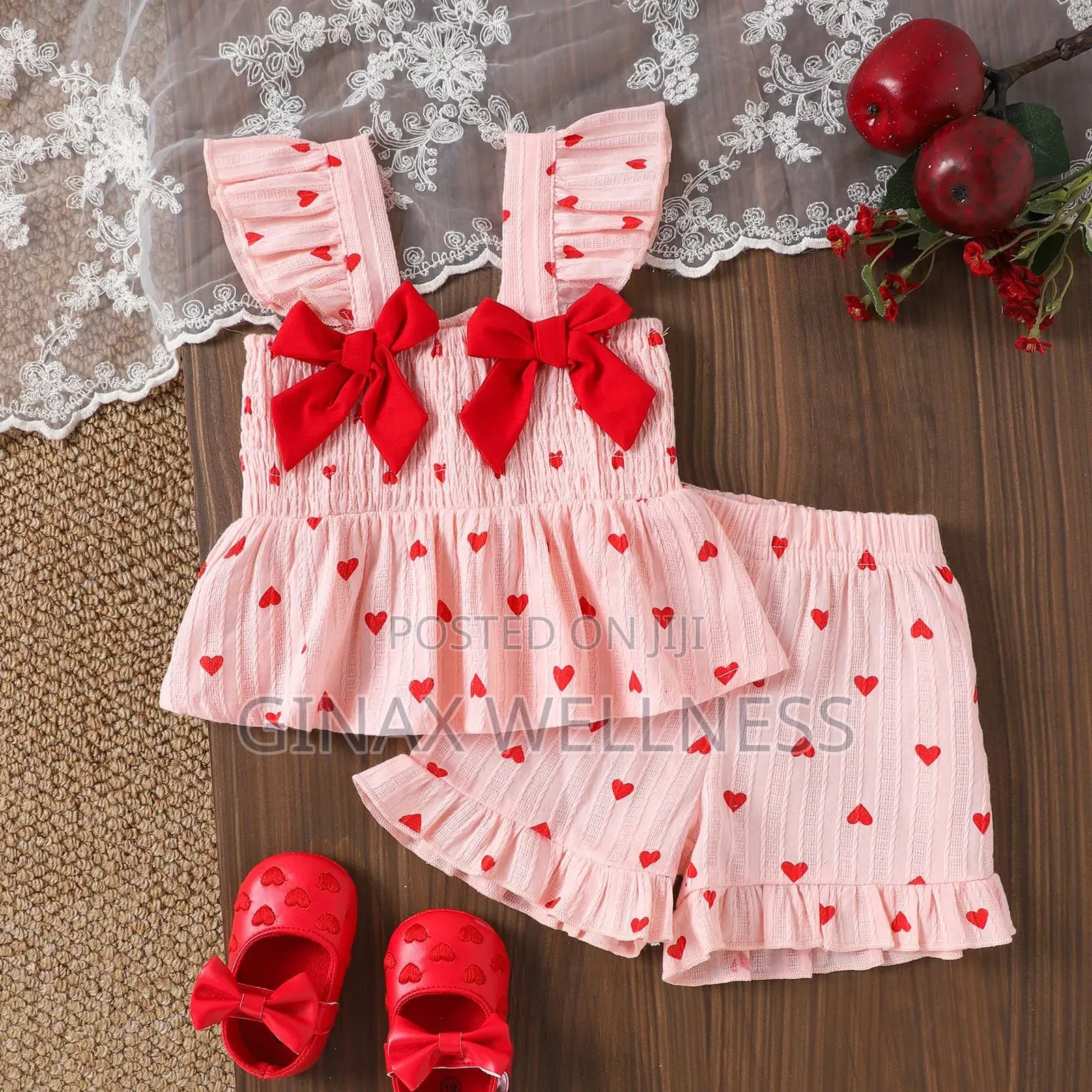 Baby Girl 2-Piece Heart Print Ruffle Top and Shorts Outfit (0-12m)