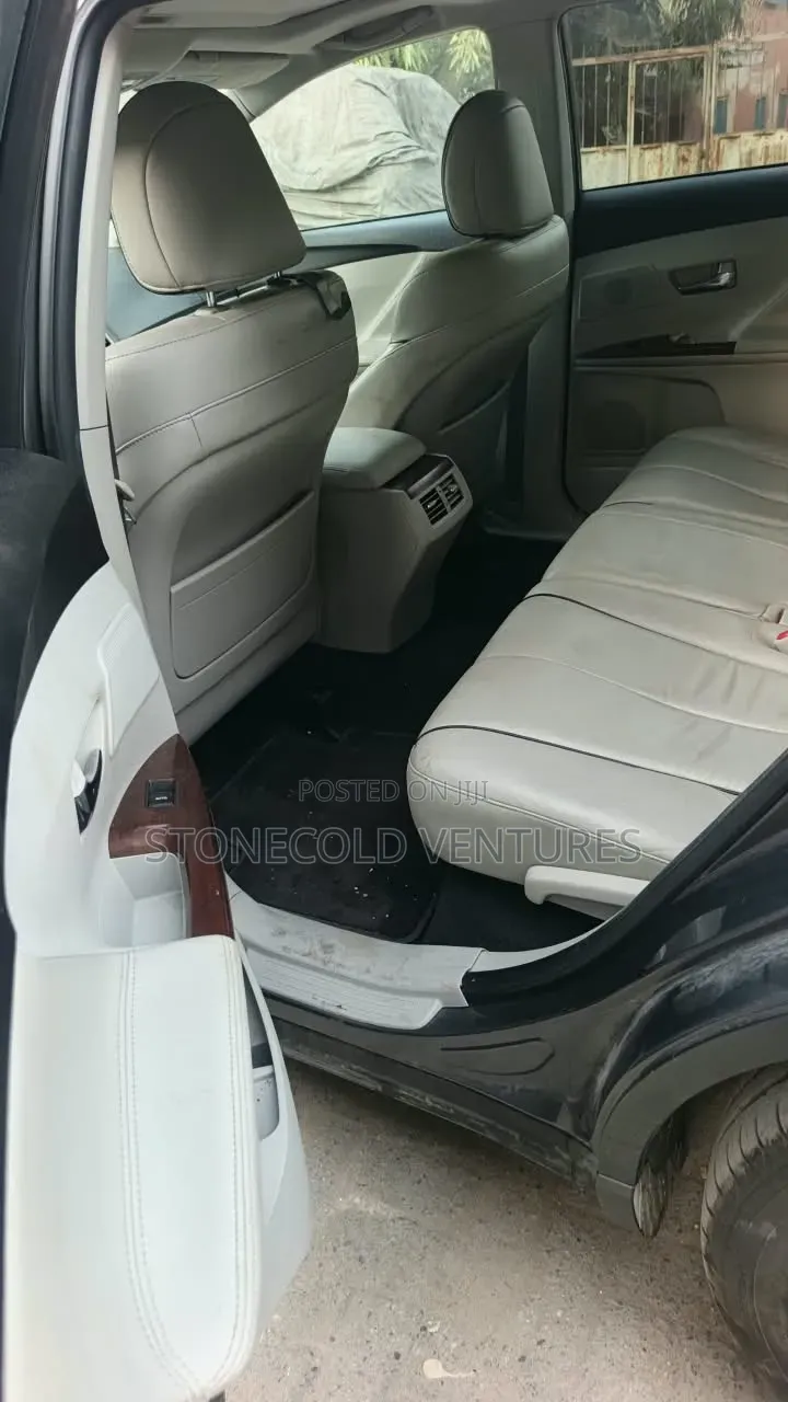 Toyota Venza Limited 2009 Gray