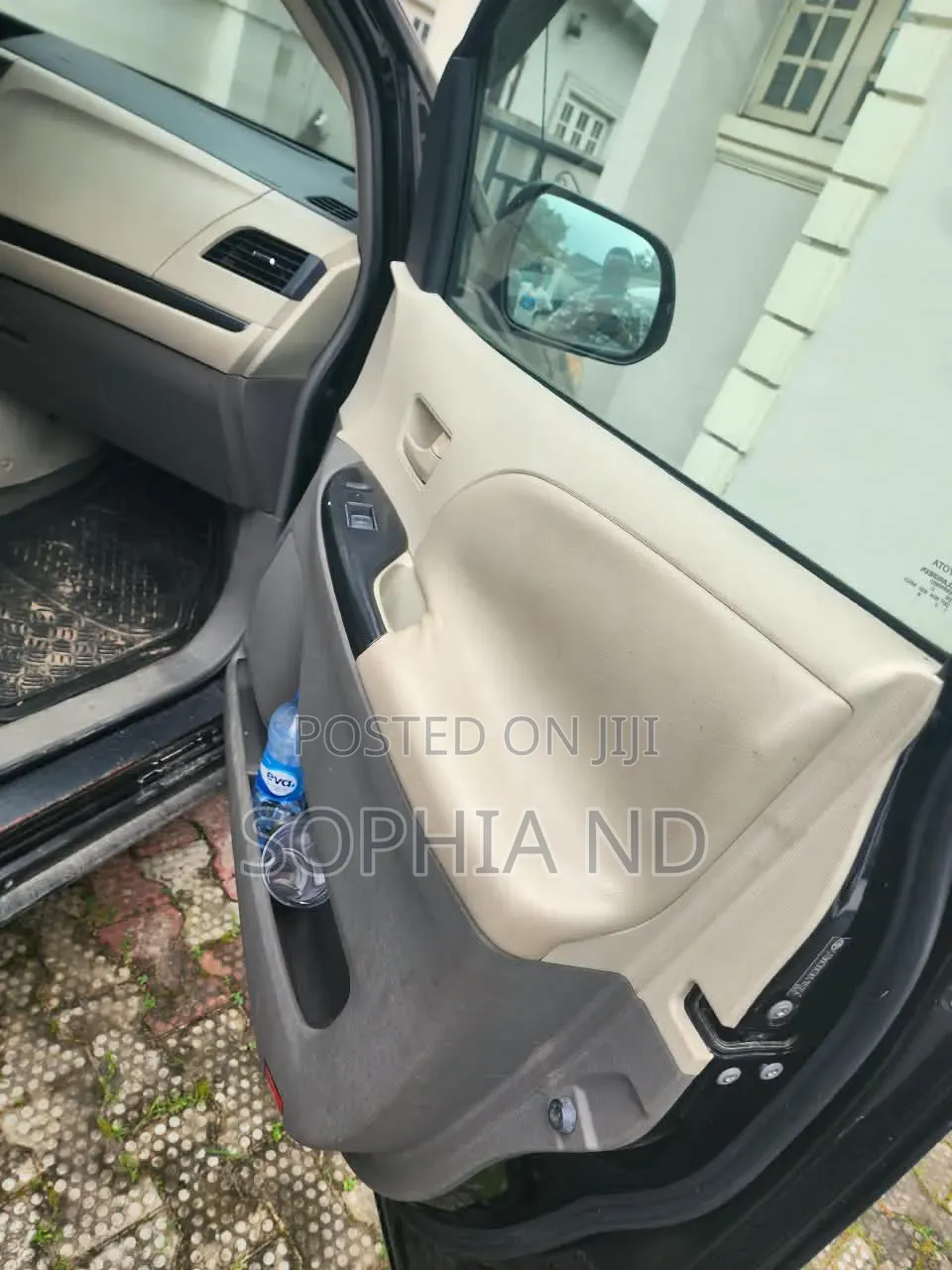 Toyota Sienna 2013 Black