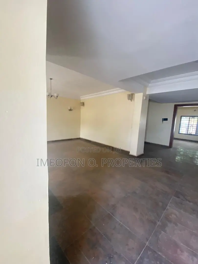 5bdrm Townhouse / Terrace in Life Camp for rent