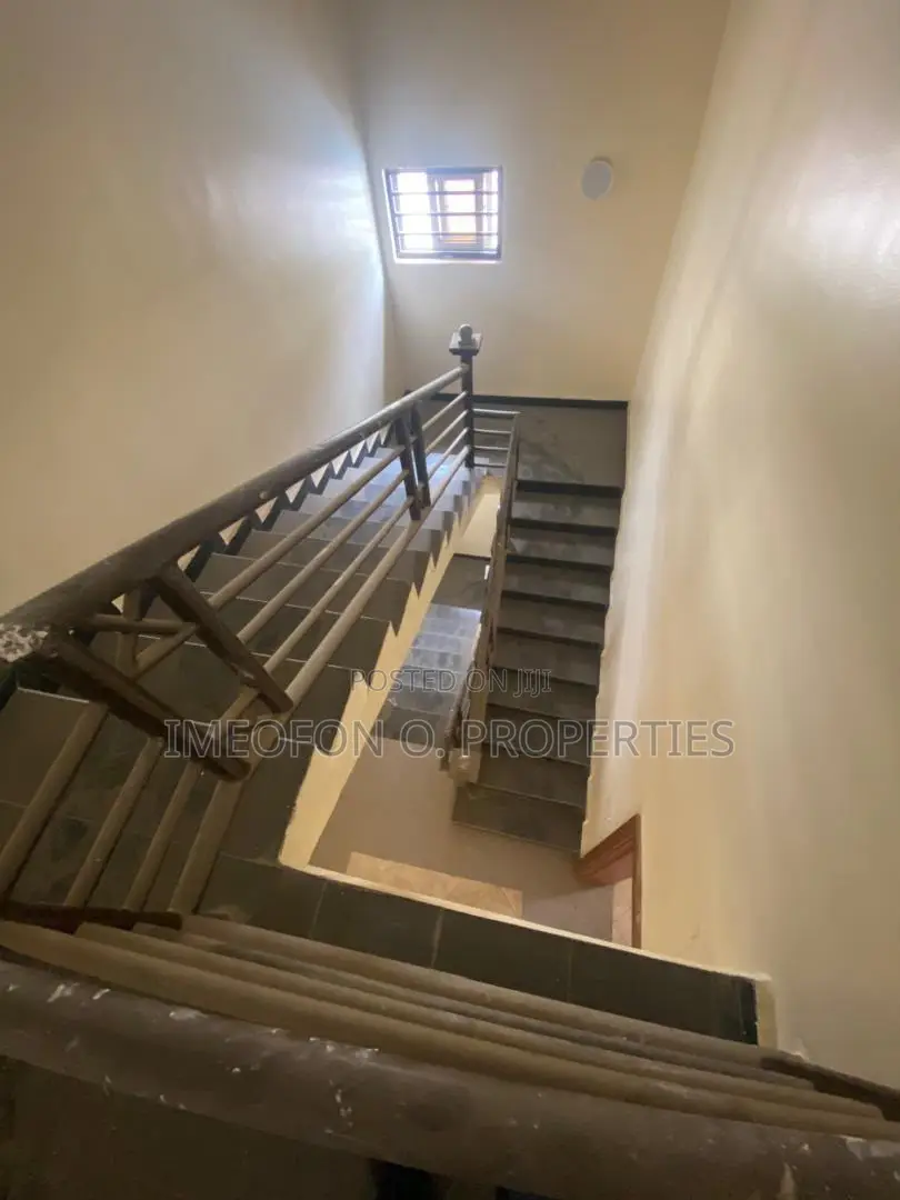 5bdrm Townhouse / Terrace in Life Camp for rent