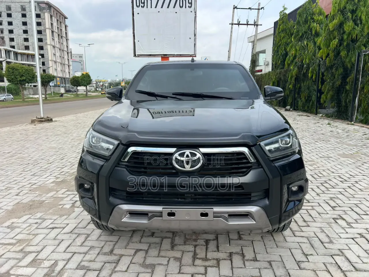 Toyota Hilux 2023 Black