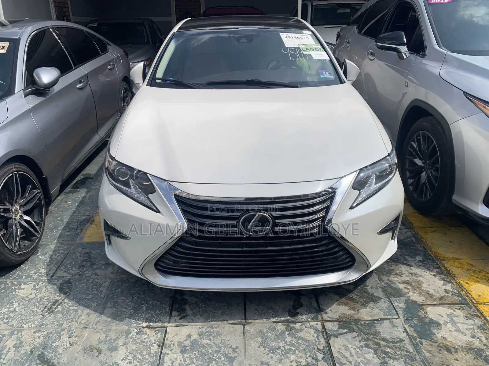 Lexus ES 350 FWD 2017 White