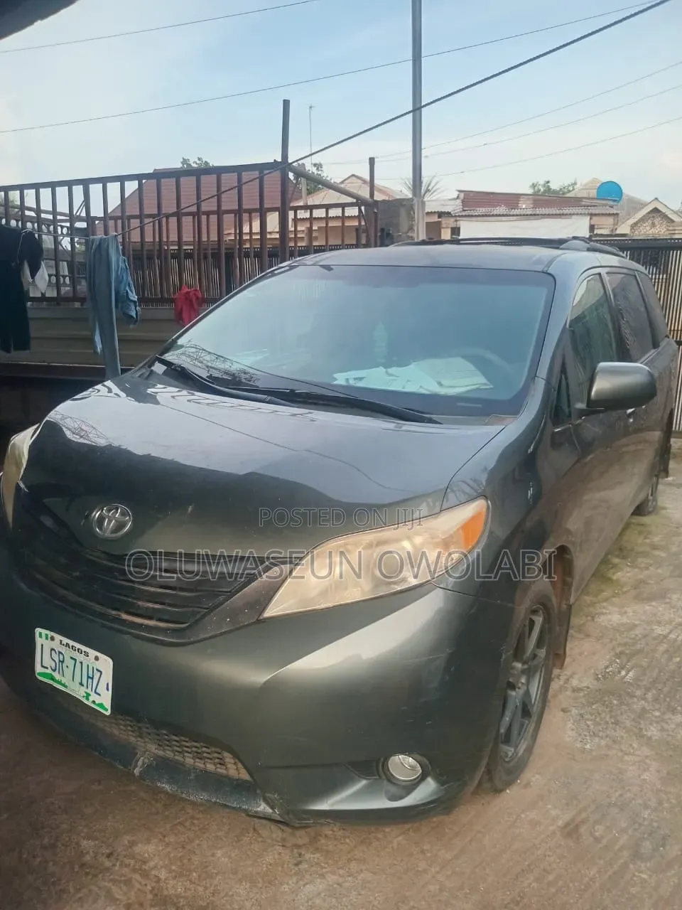 Toyota Sienna LE FWD 8-Passenger 2013 Gray