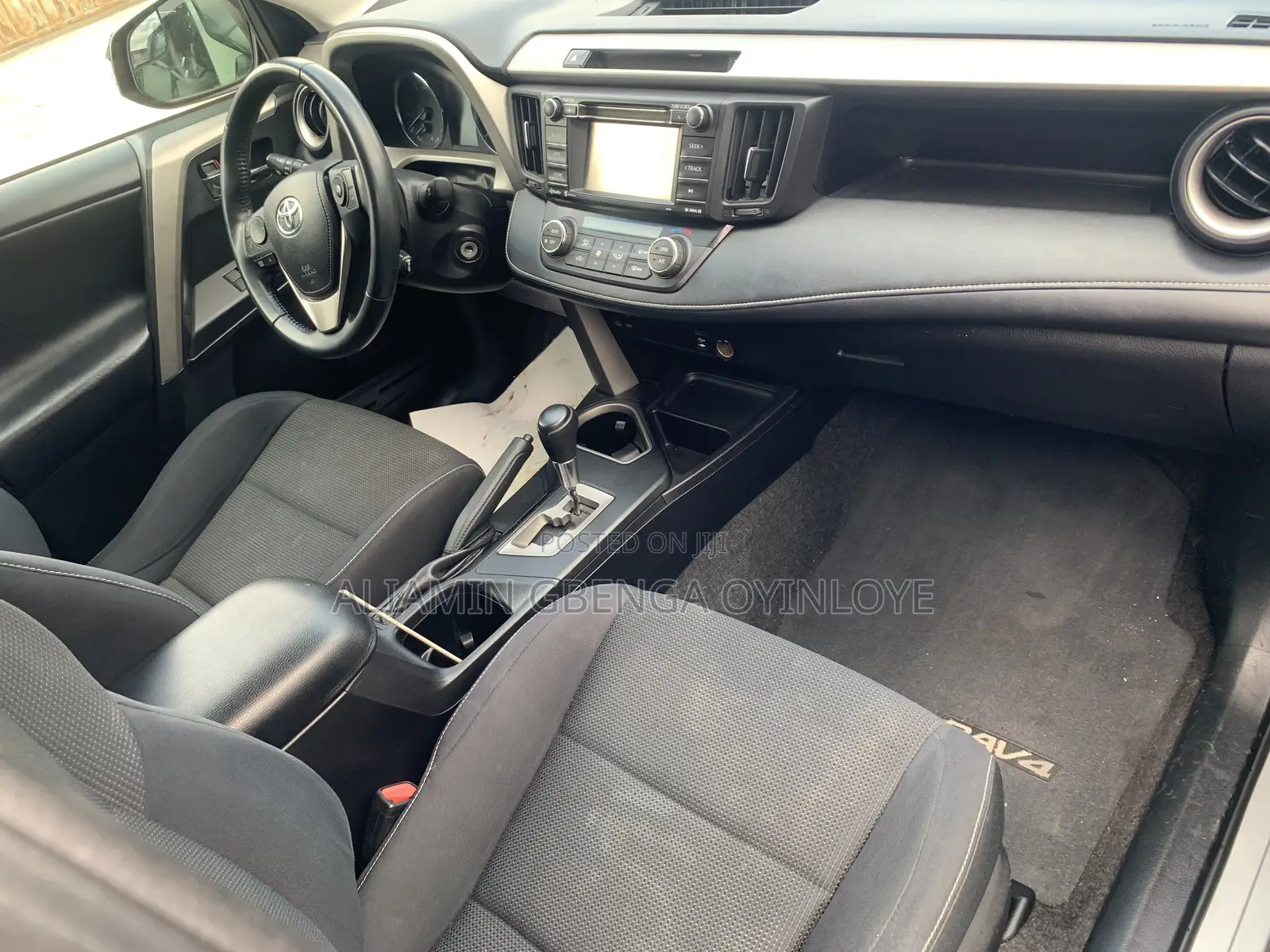 Toyota RAV4 LE FWD (2.5L 4cyl 6A) 2016 Silver