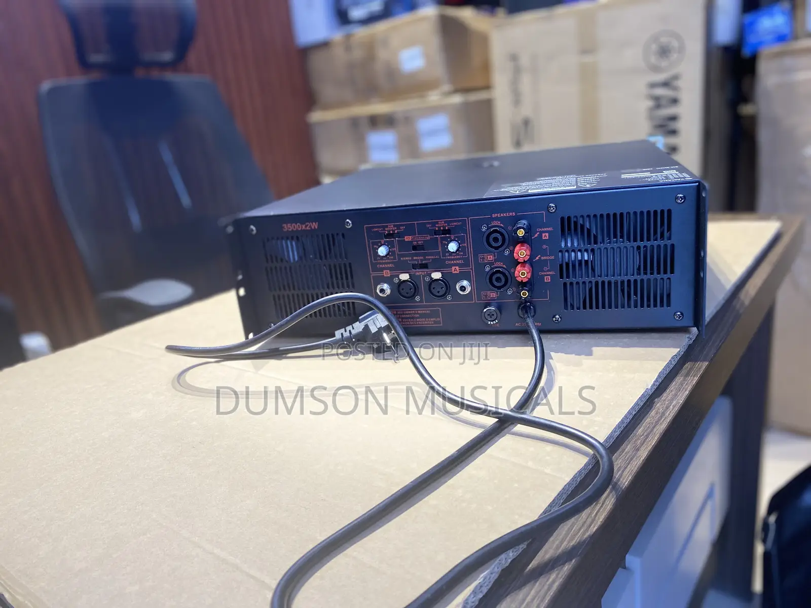 Yamaha Power Amplifier P7000s