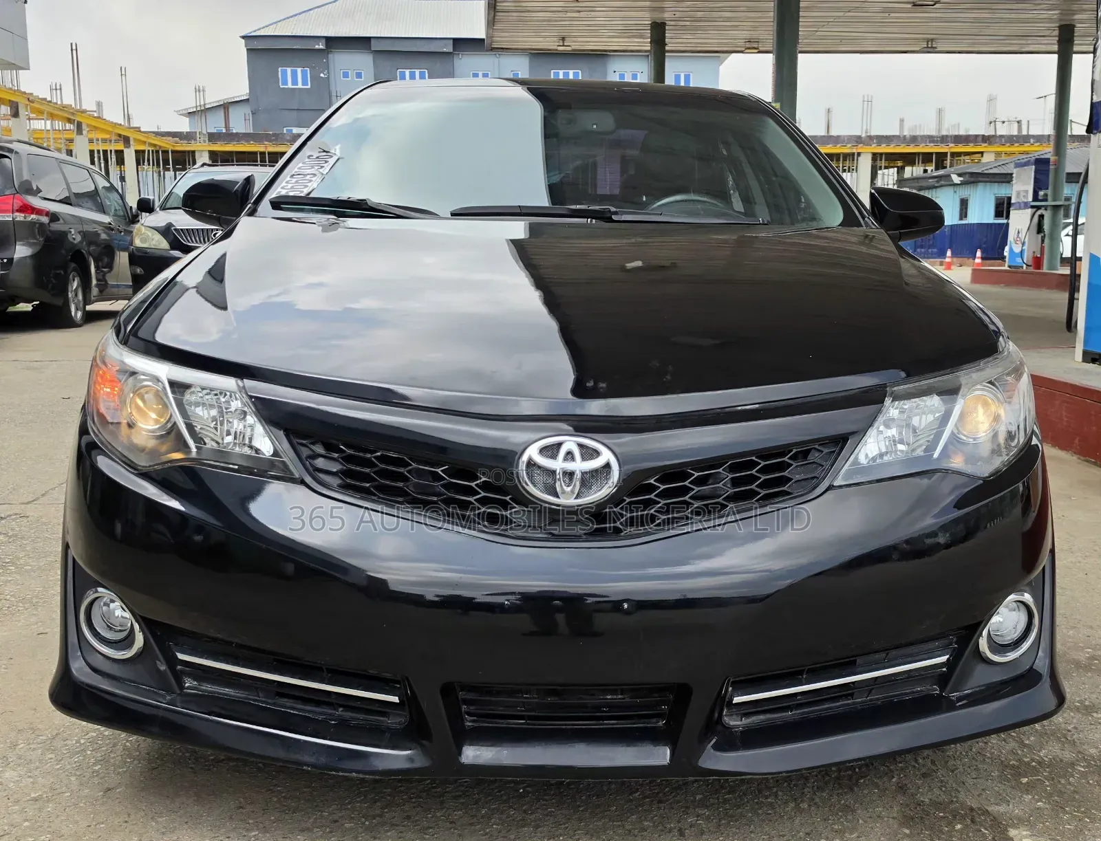 Toyota Camry SE V6 4dr Sedan (3.5L 6cyl 6A) 2012 Black