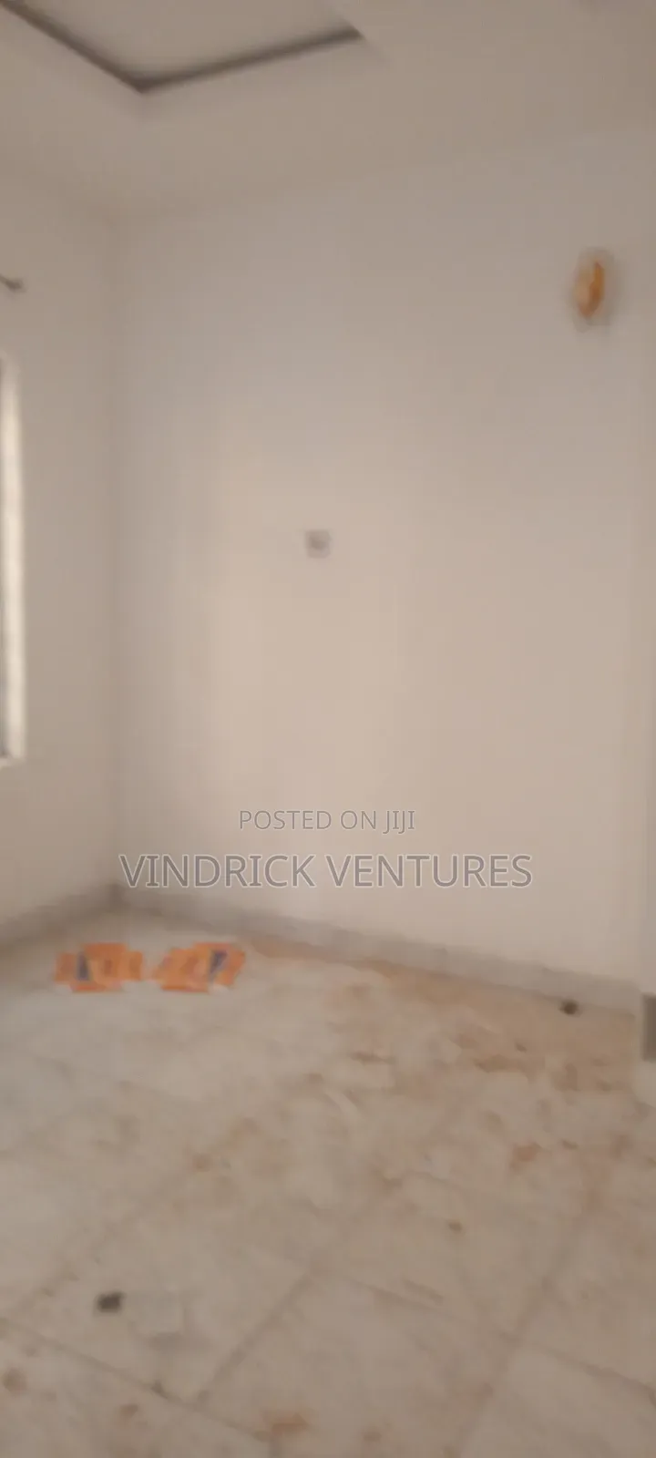 2bdrm Apartment in Mobil Road, Lekki Phase 2 for rent