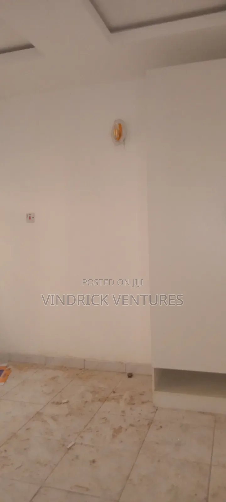 2bdrm Apartment in Mobil Road, Lekki Phase 2 for rent