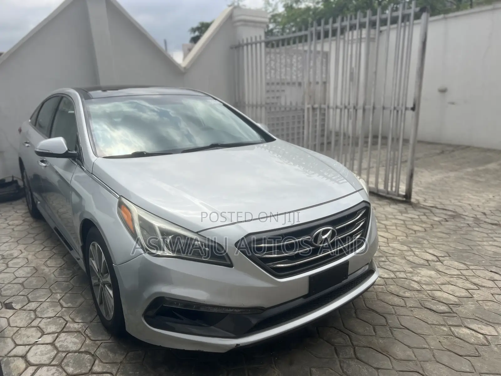 Hyundai Sonata Limited 2.0T 4dr Sedan (2.0L 4cyl Turbo 6A) 2015 Silver