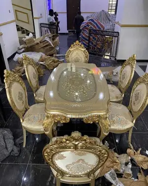 Royal Dining Table