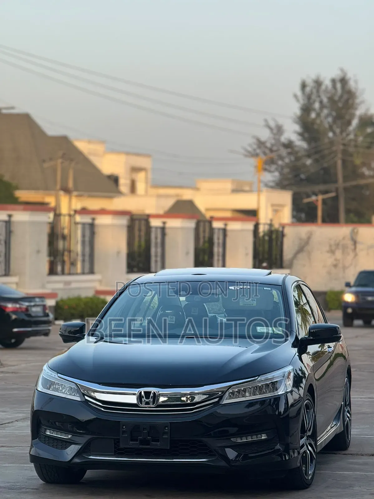 Honda Accord Touring V6 4dr Sedan FWD (3.5L 6cyl 6A) 2017 Black