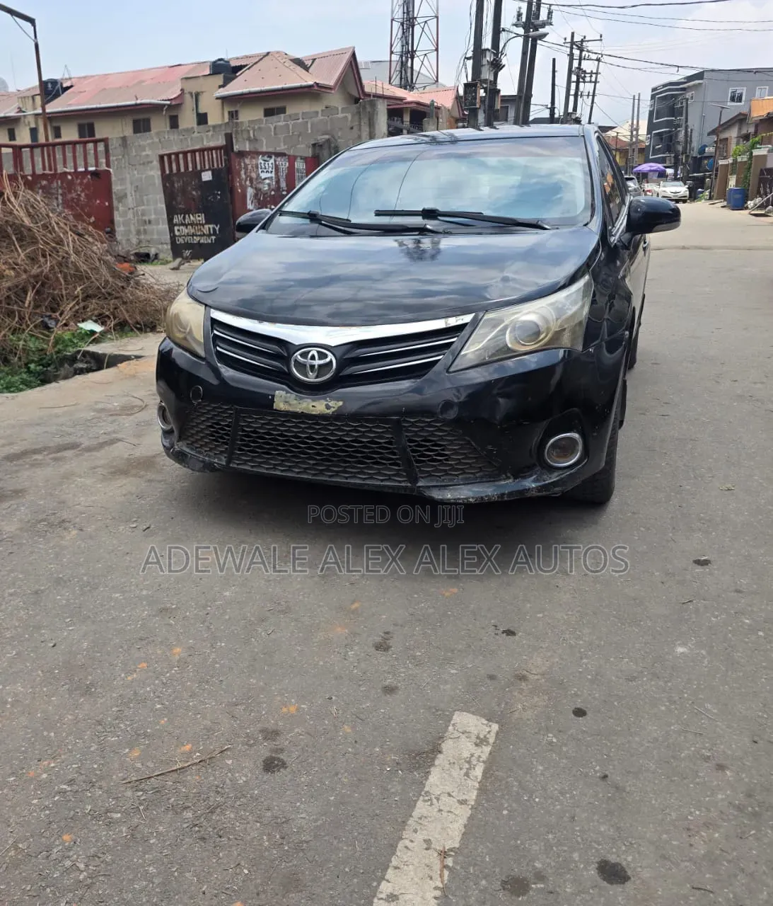 Toyota Avensis 2012 Black