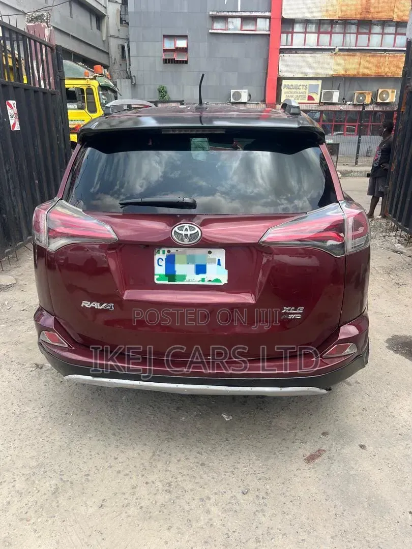 Toyota RAV4 2014