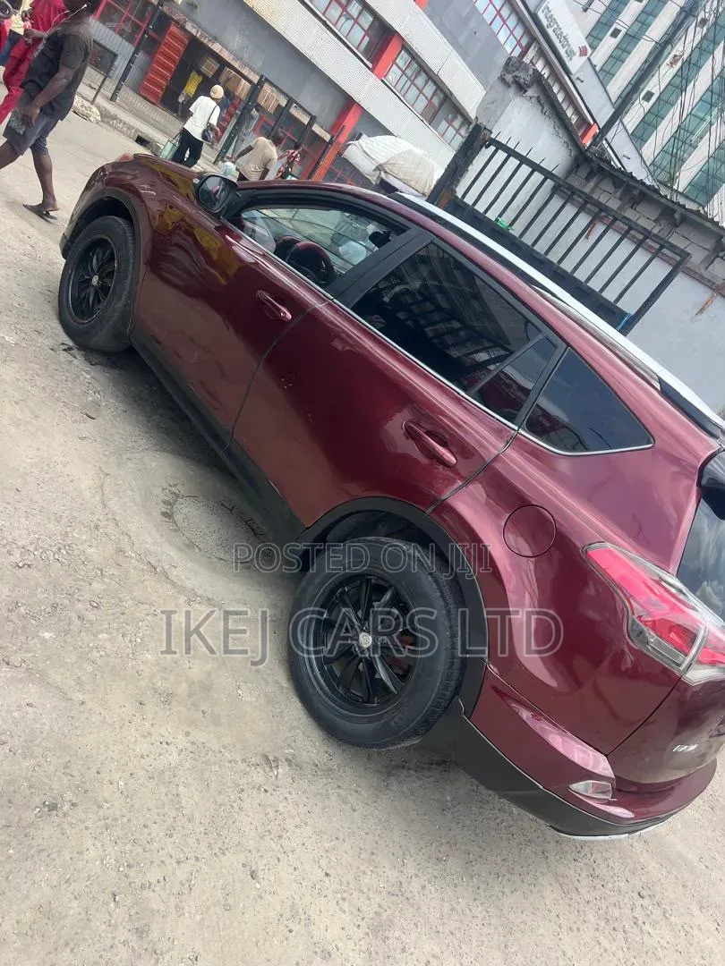 Toyota RAV4 2014