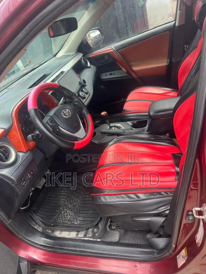 Toyota RAV4 2014