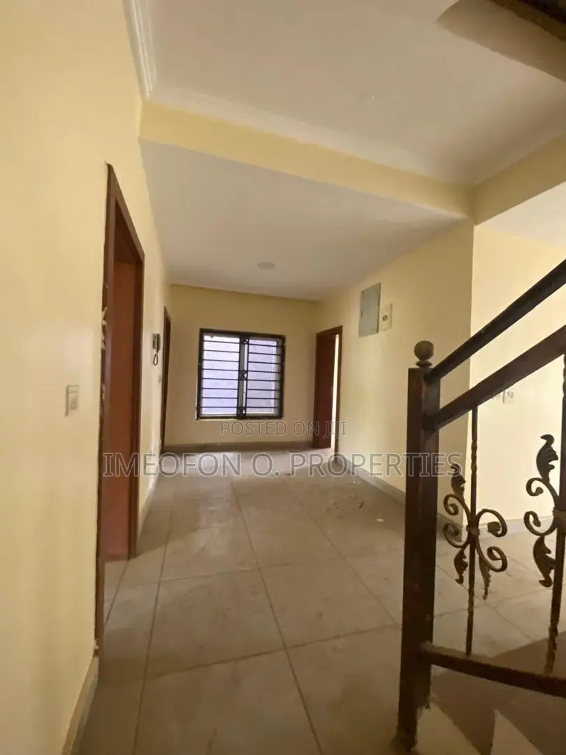 5bdrm Townhouse / Terrace in Life Camp for rent