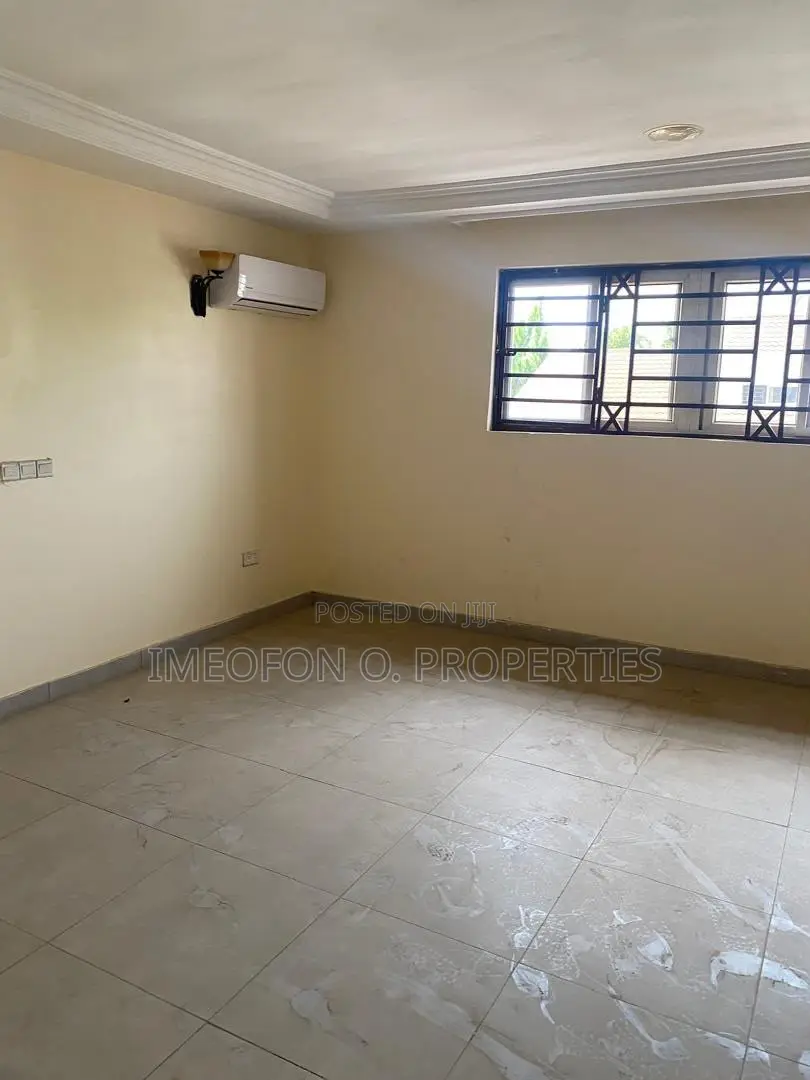 5bdrm Townhouse / Terrace in Life Camp for rent