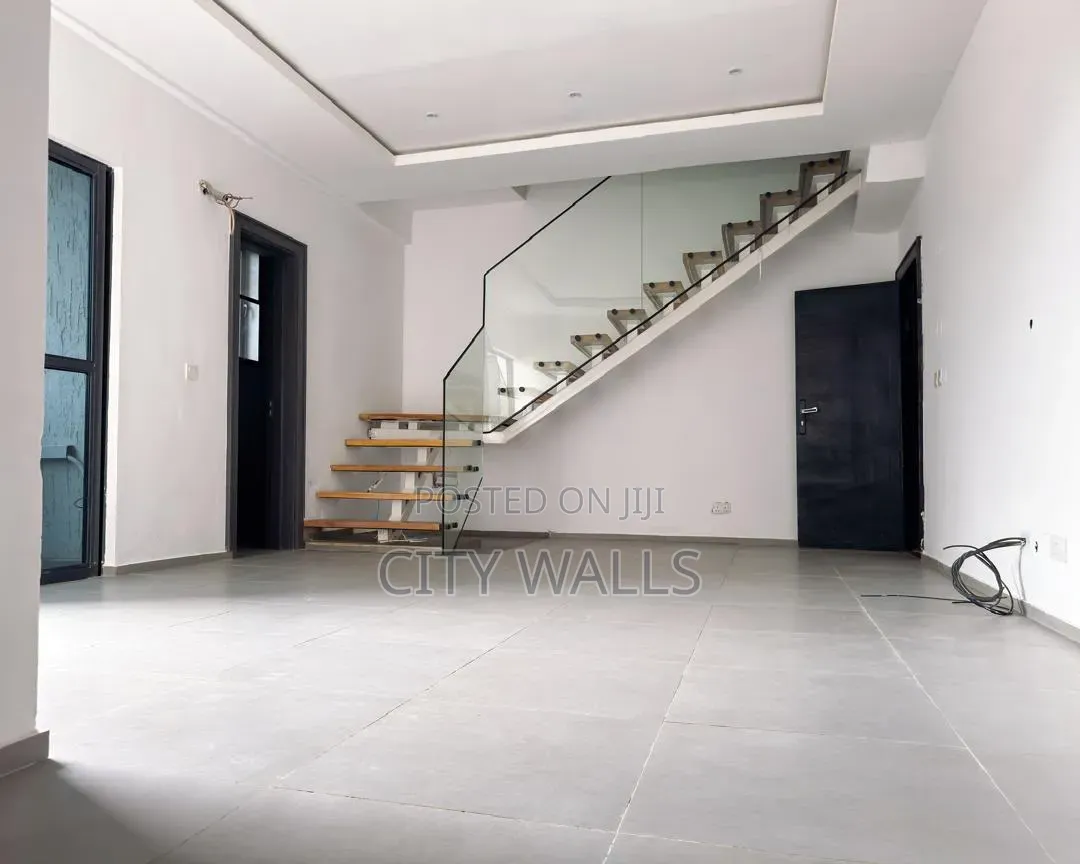 2bdrm Maisonette in Ikate for rent