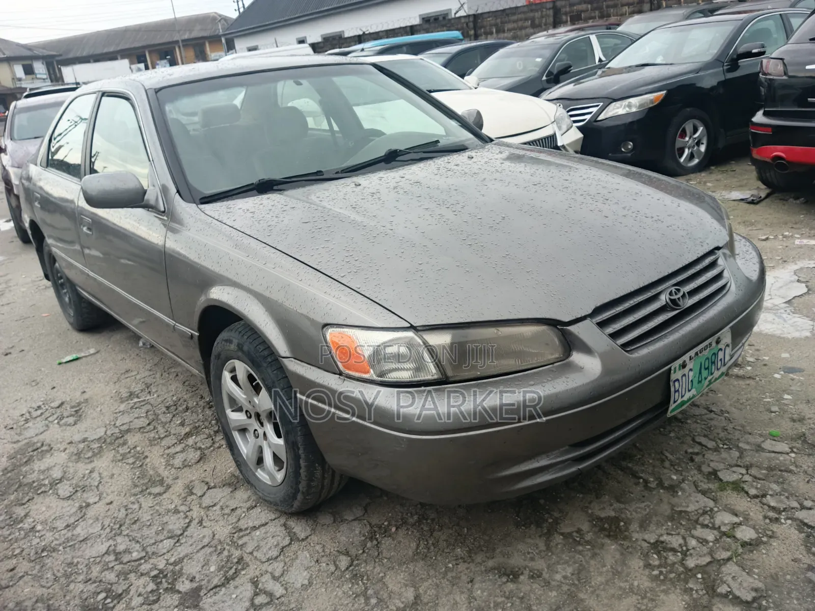 Toyota Camry CE 4dr Sedan (2.2L 4cyl 4A) 2000 Gray