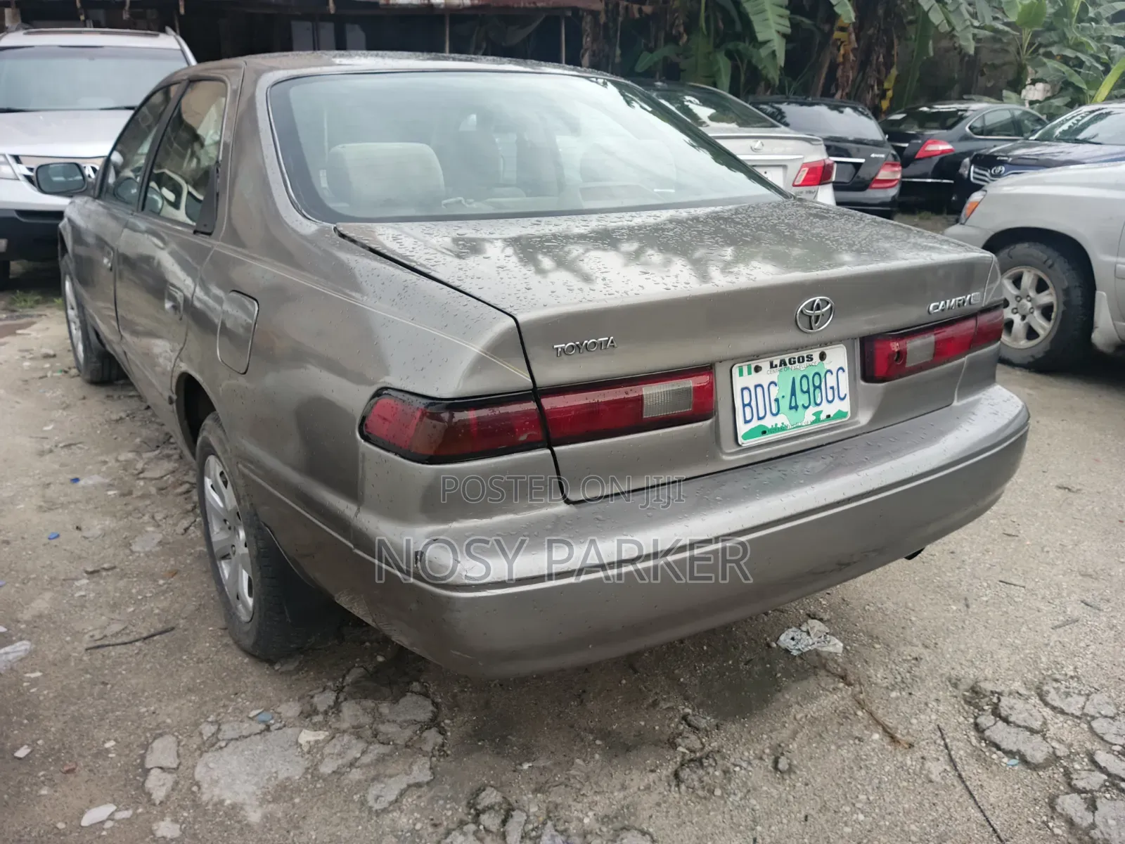Toyota Camry CE 4dr Sedan (2.2L 4cyl 4A) 2000 Gray