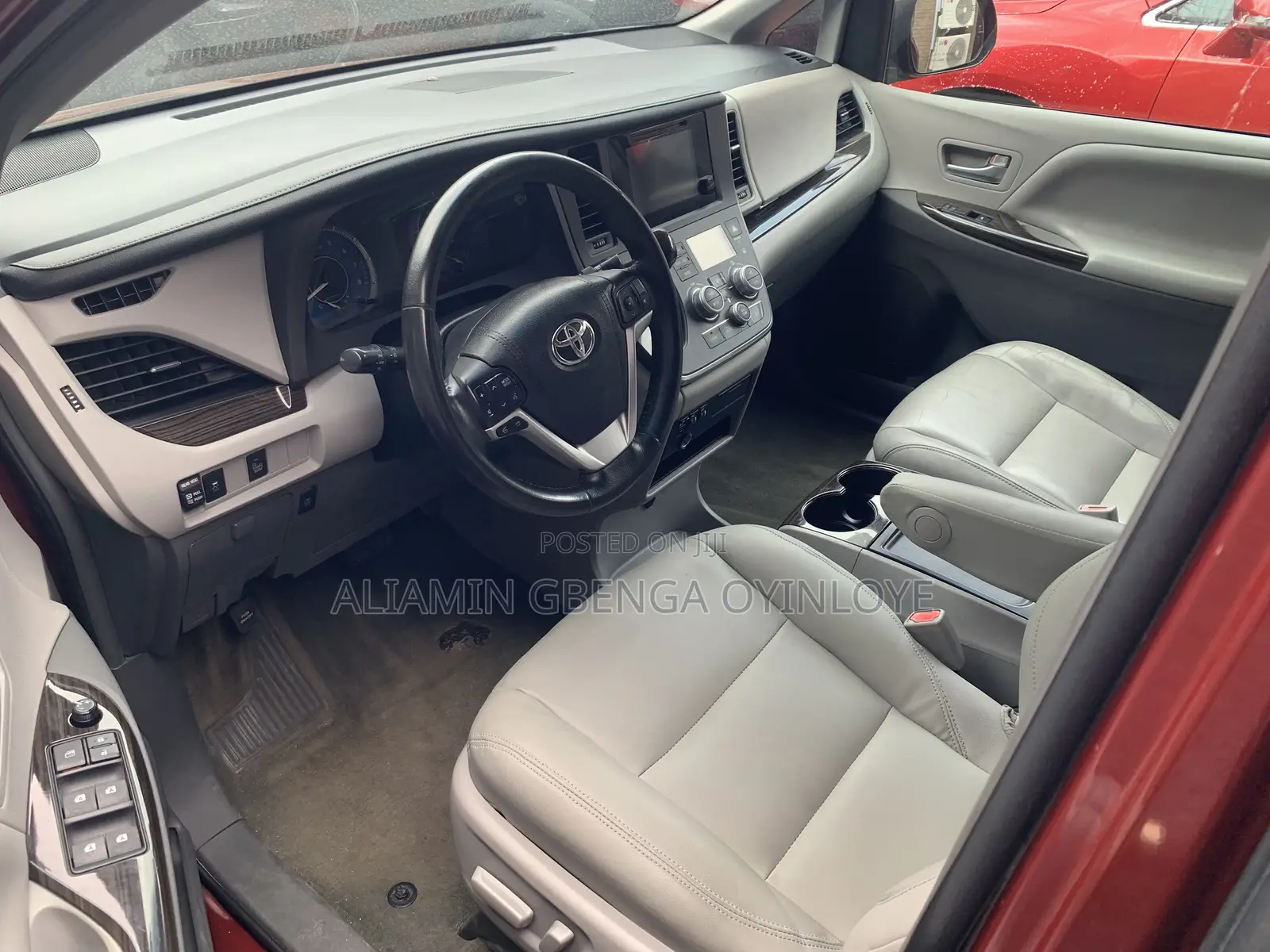 Toyota Sienna XLE 8 Passenger (3.5L 6cyl 6A) 2016 Red