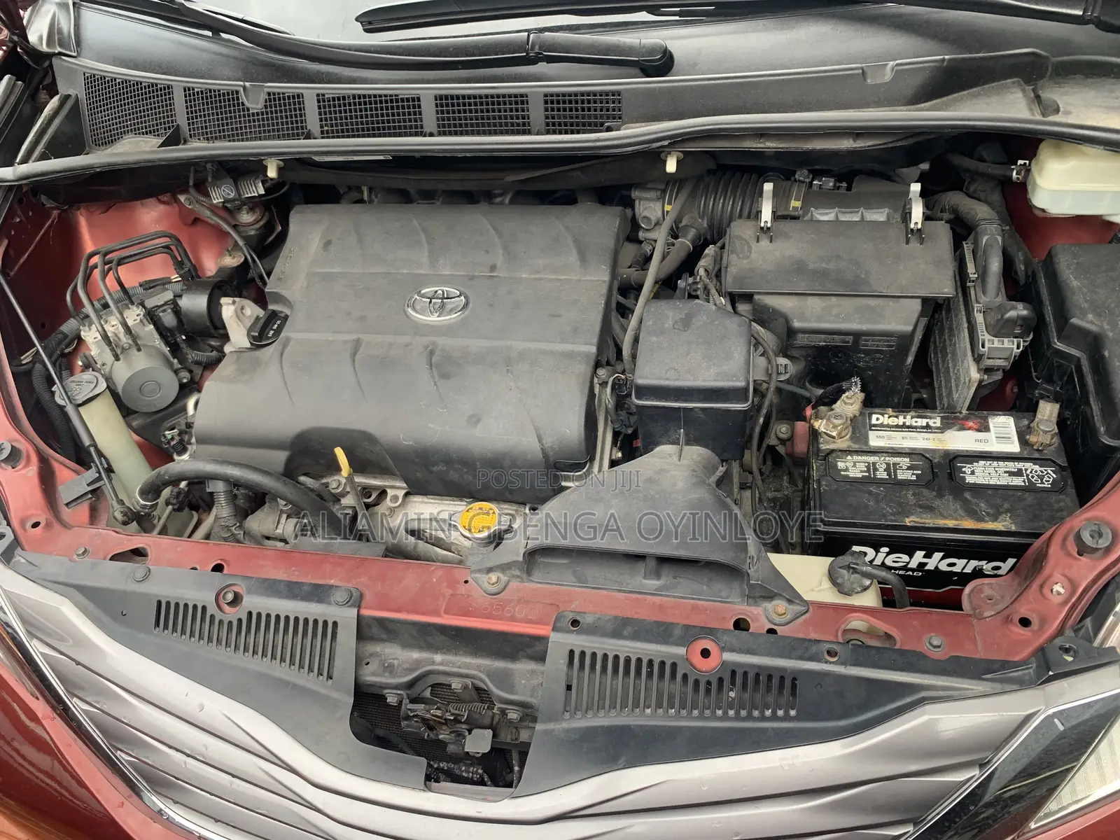 Toyota Sienna XLE 8 Passenger (3.5L 6cyl 6A) 2016 Red