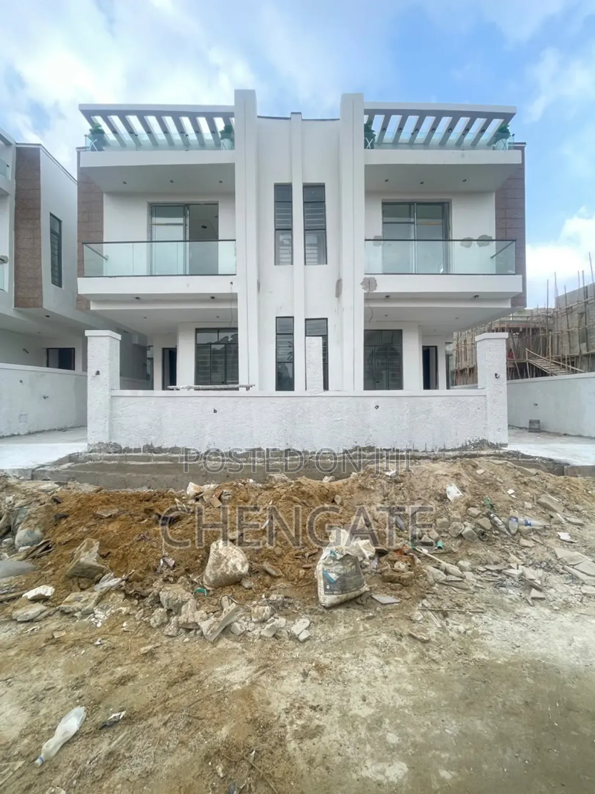 4bdrm Duplex in Sangotedo for sale