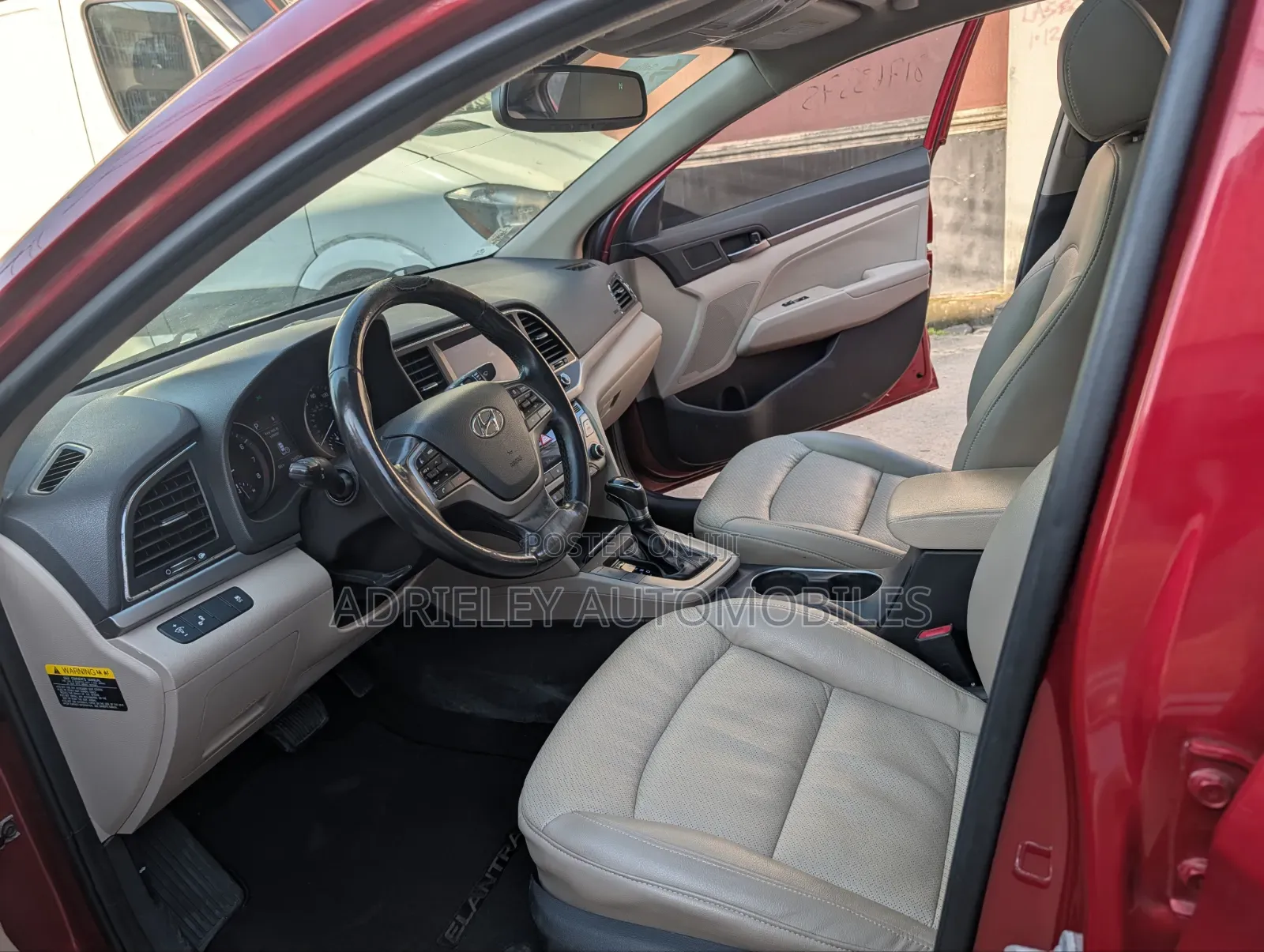 Hyundai Elantra Limited Sedan FWD (2.0L 4cyl 6A) 2017 Red