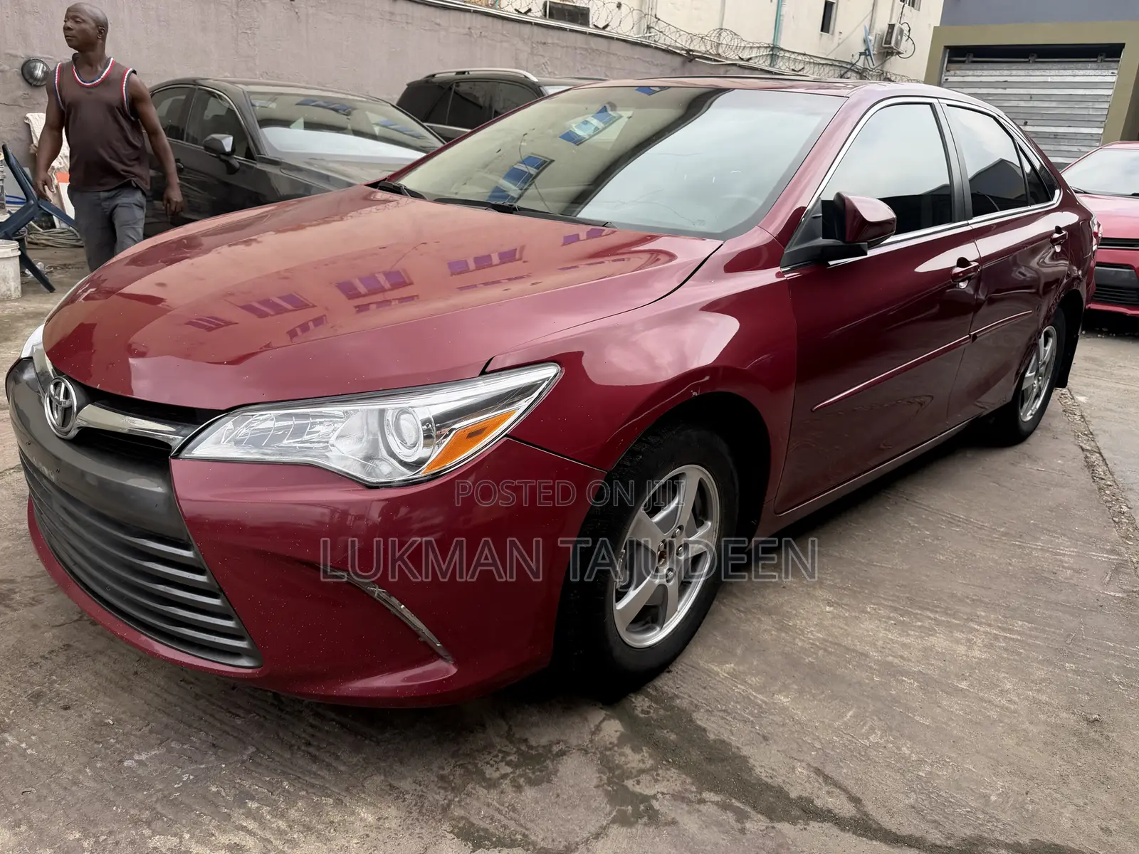 Toyota Camry XLE 4dr Sedan (2.5L 4cyl 6A) 2016 Red