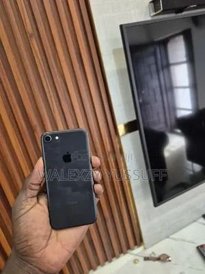 Apple iPhone 8 64 GB Black