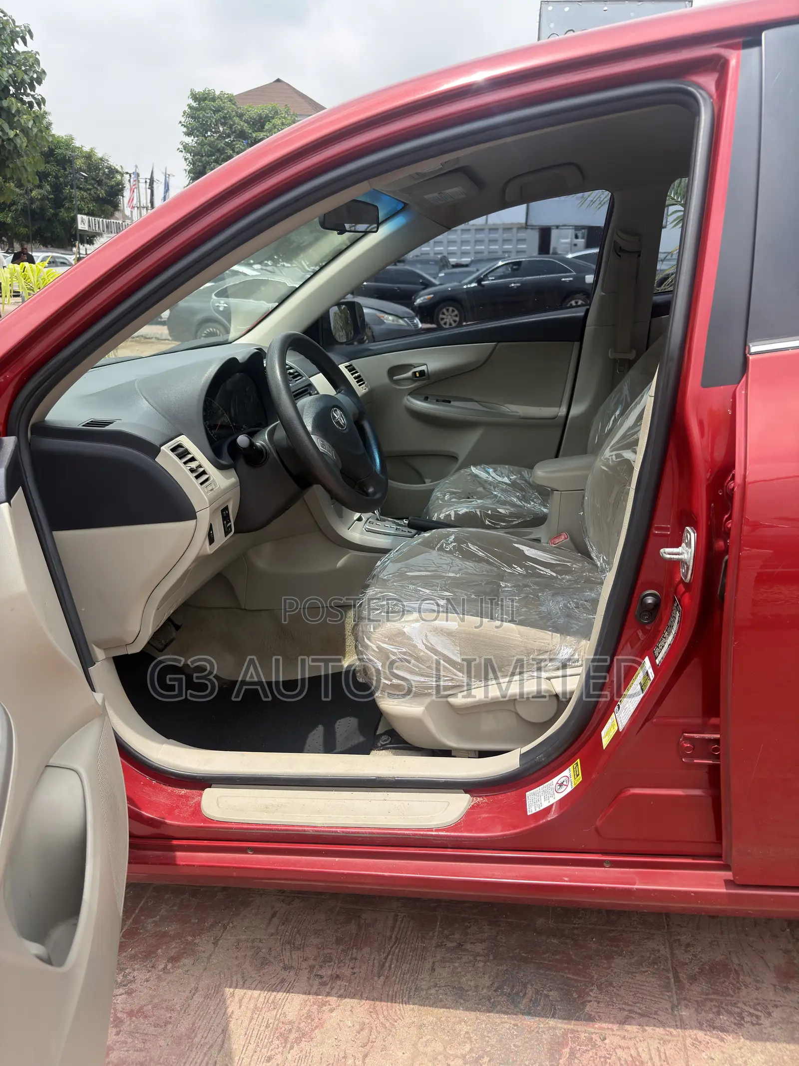 Toyota Corolla LE 4dr Sedan (1.8L 4cyl 4A) 2013 Red