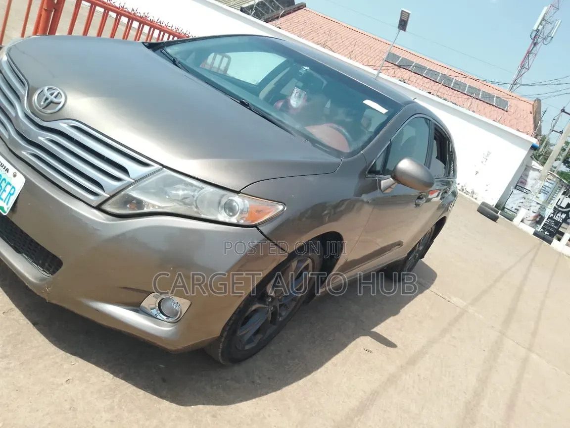 Toyota Venza V6 2011 Brown