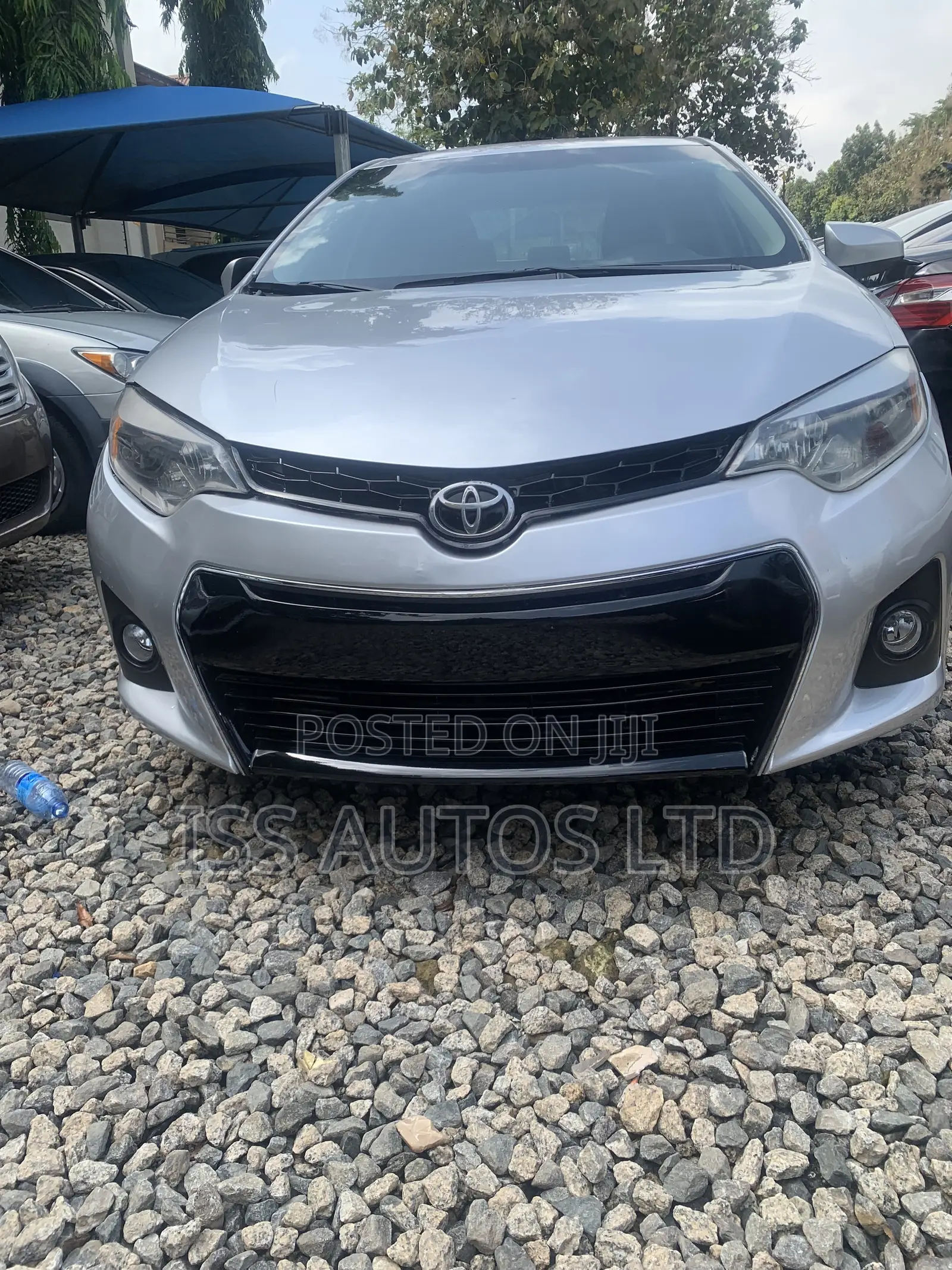 Toyota Corolla 2015 Silver
