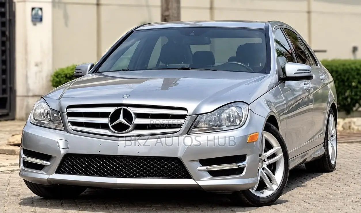 Mercedes-Benz C300 Sport 4Matic Sedan AWD (3.5L 6cyl 7A) 2014 Gray