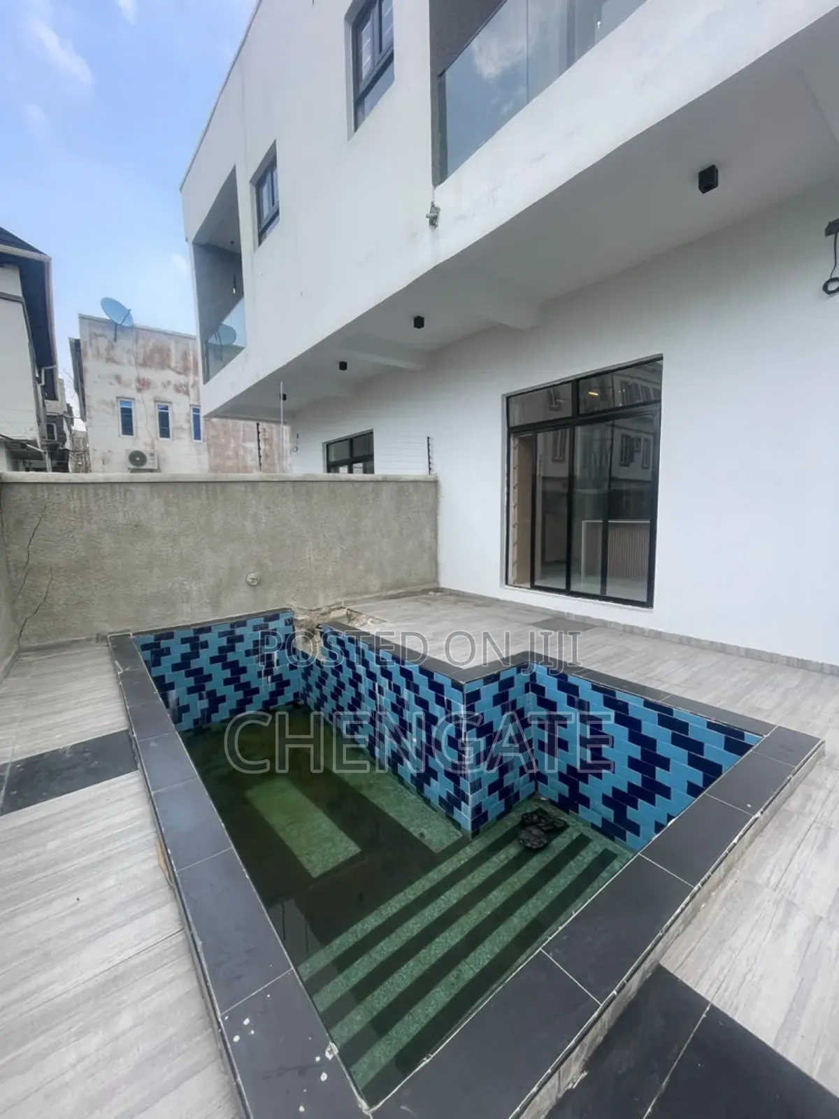 5bdrm Duplex in Ajah for sale