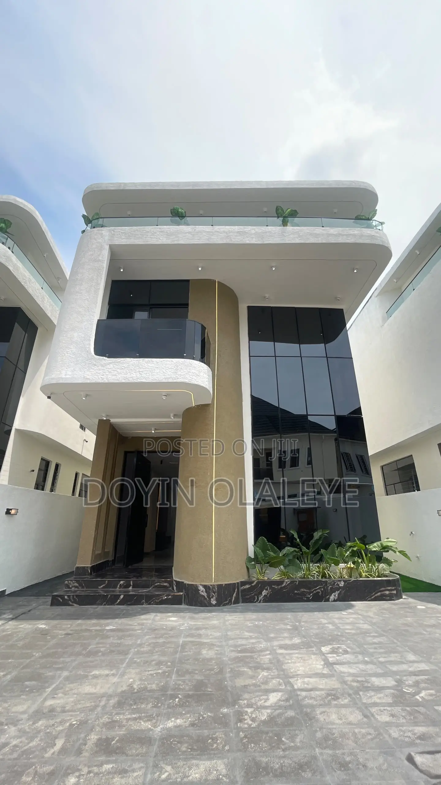 5bdrm Duplex in VGC / Ajah for sale