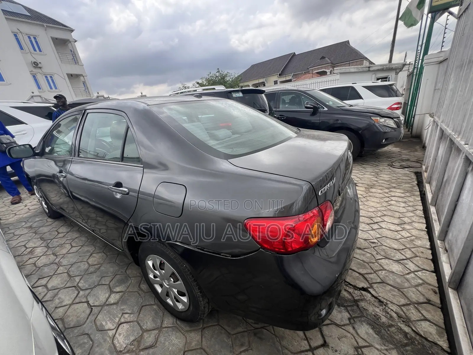 Toyota Corolla LE 4dr Sedan (1.8L 4cyl 4A) 2010 Gray