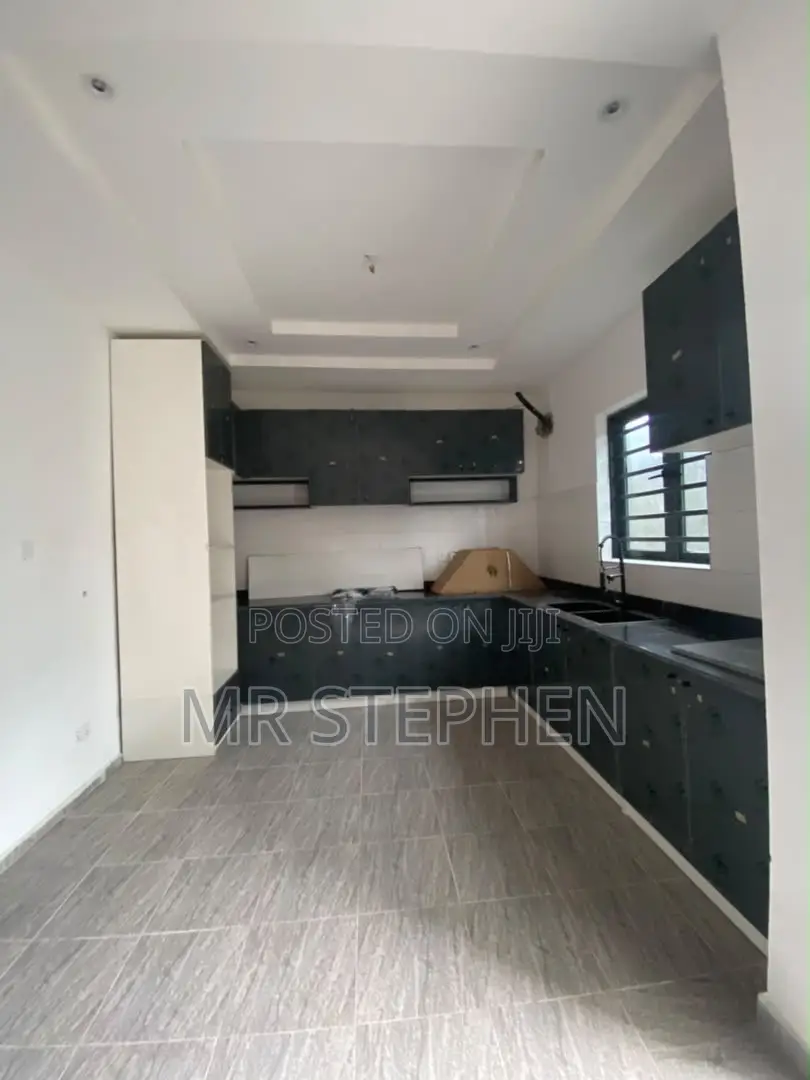 4bdrm Duplex in Sangotedo for sale