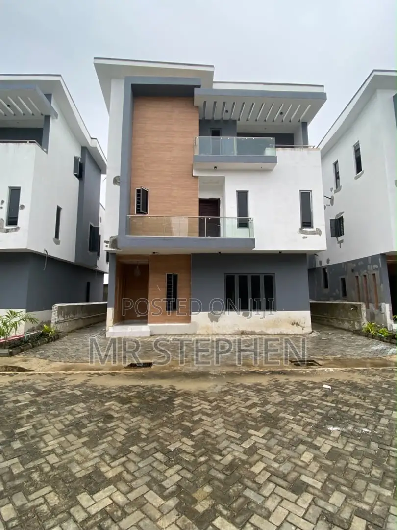 4bdrm Duplex in Sangotedo for sale